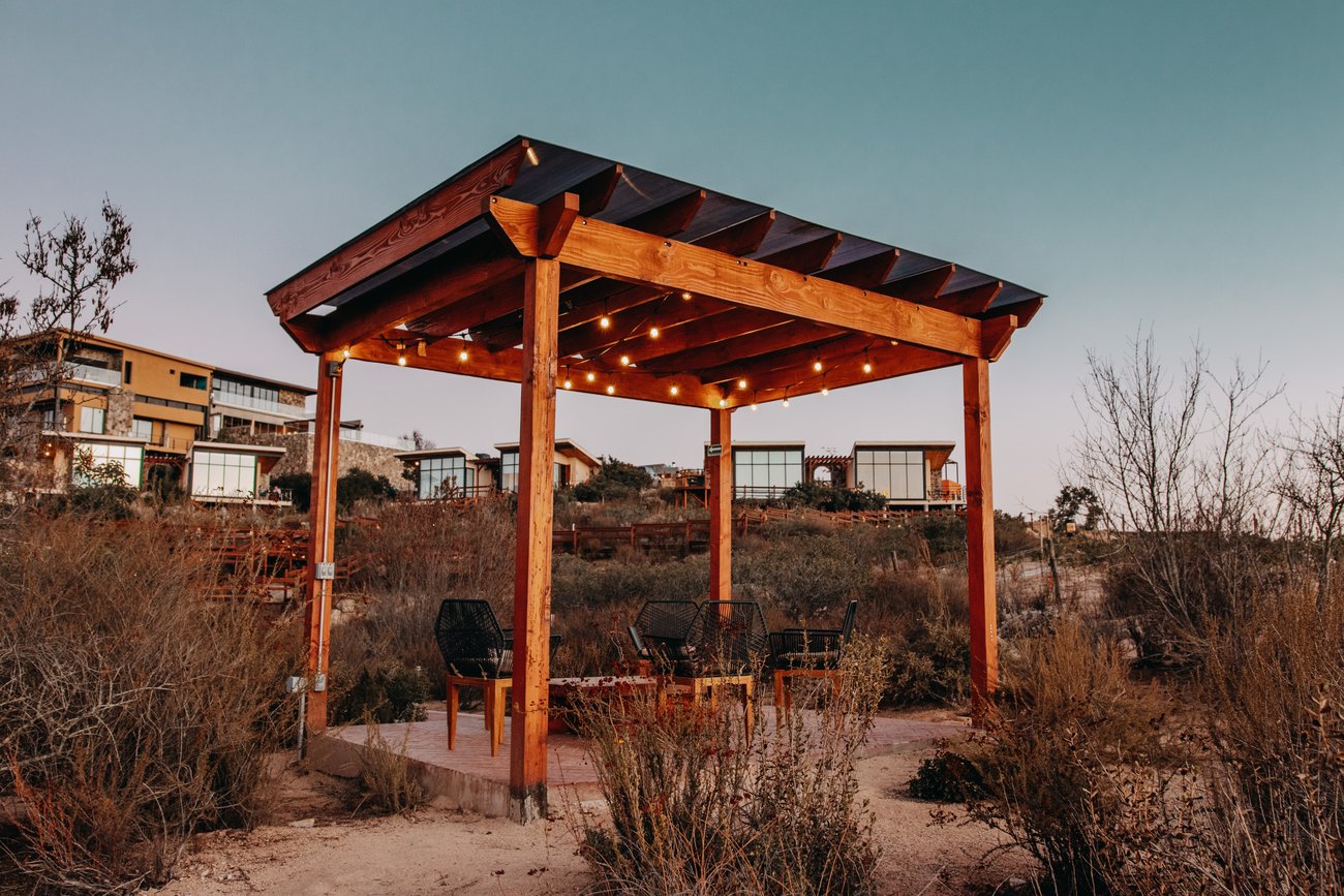 Pérgola al atardecer